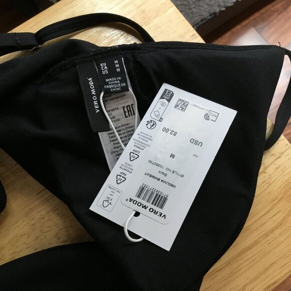 Vero Moda‎ Olivia Cutout One-Piece Swimsuit Black M - Picture 3 of 3